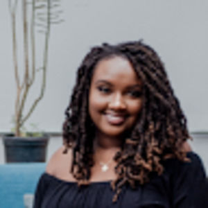 Meet your Posher, Eva